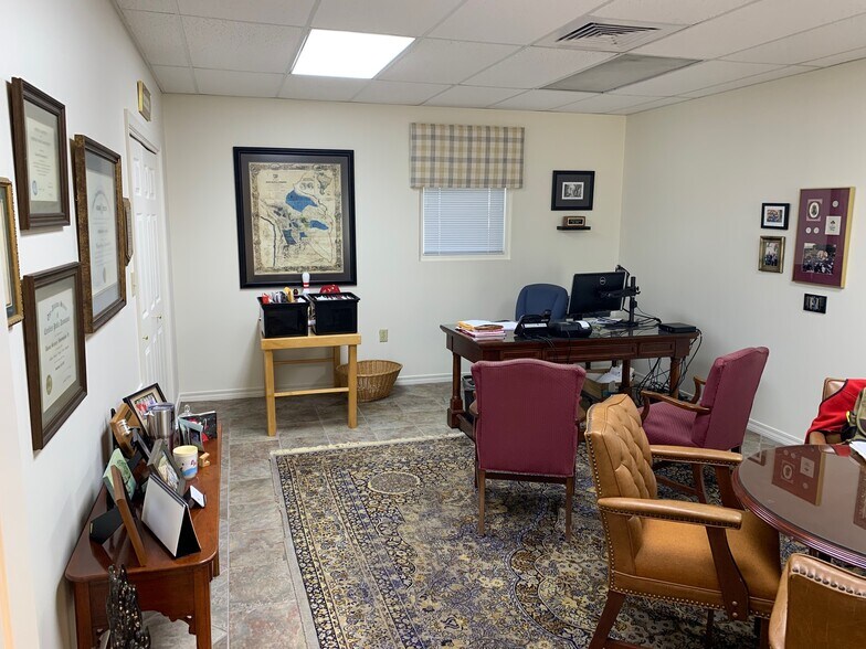 More Photos Of 10 Midtown Park W, Mobile Medical For Lease