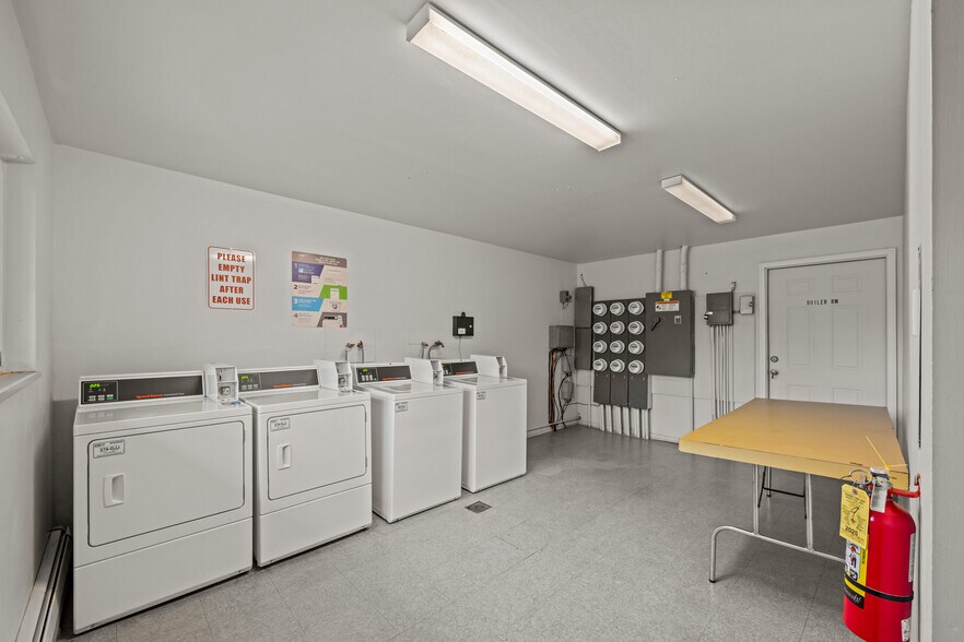 More Photos Of 6915 W 24th Ave, Edgewater Apartments For Sale