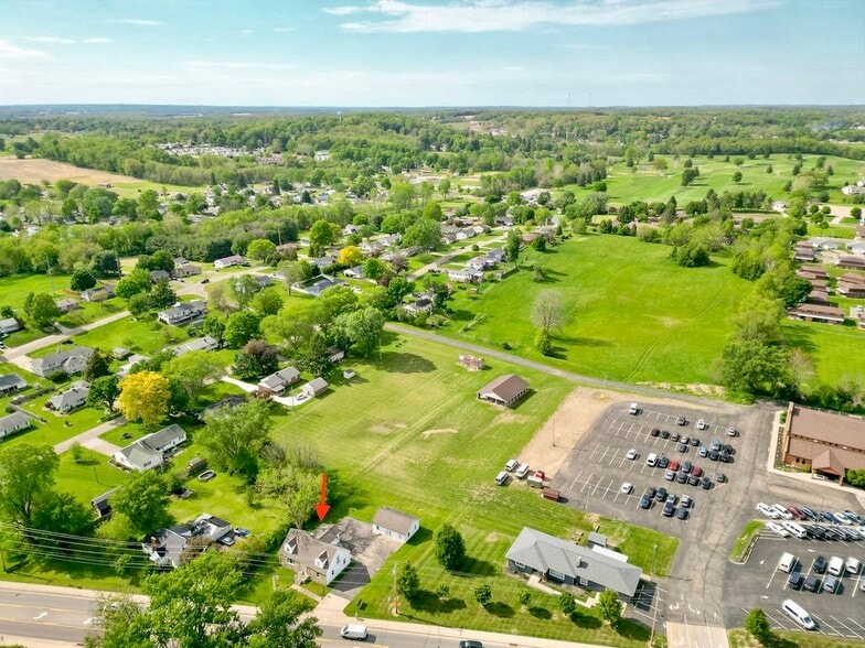 More Photos Of 719 Coshocton Ave, Mount Vernon Office For Sale