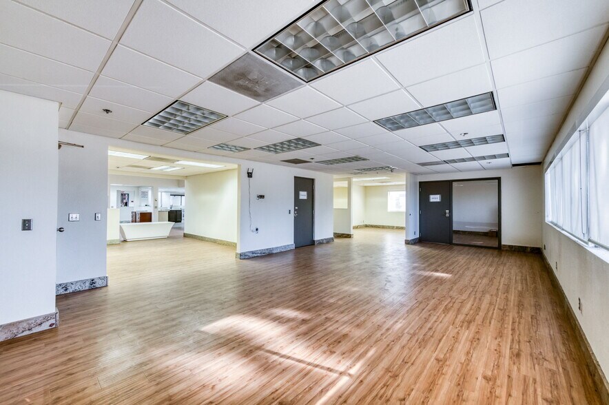 More Photos Of 5333 N Cornelia Ave, Fresno Warehouse For Sale