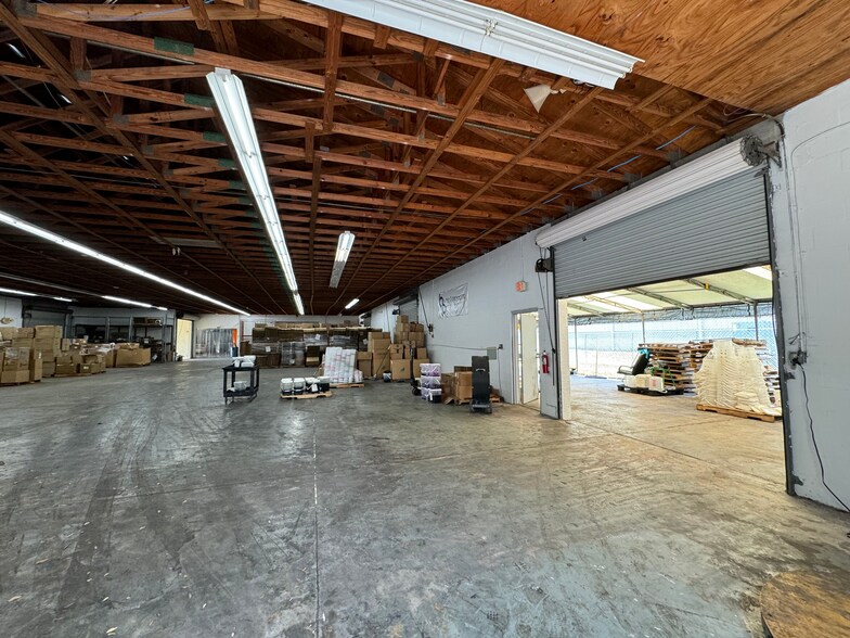 More Photos Of 1904 44th Ave E, Bradenton Industrial For Lease