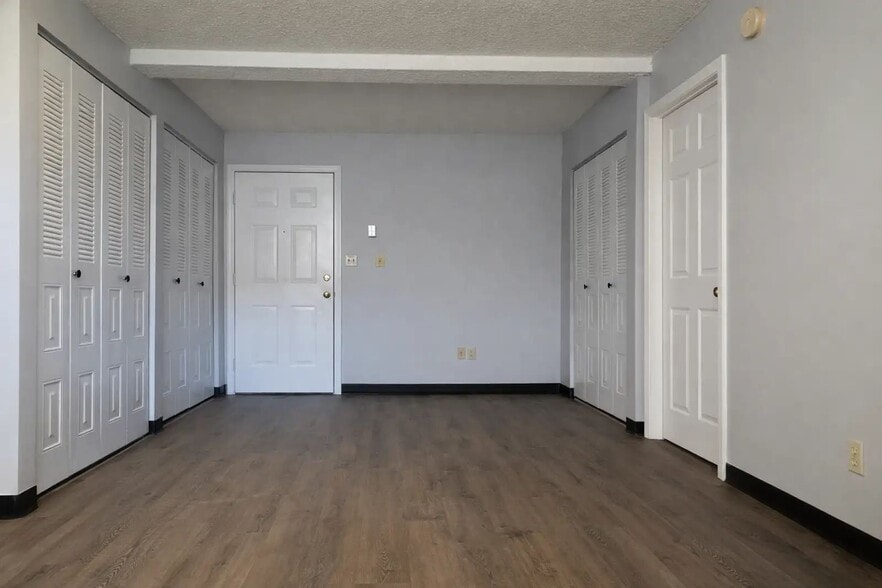 More Photos Of 1737 Culbertson Ave, New Albany Apartments For Sale