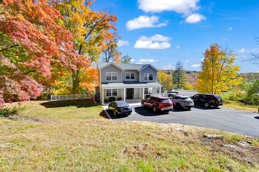 More Photos Of , Jefferson Valley Unknown For Sale