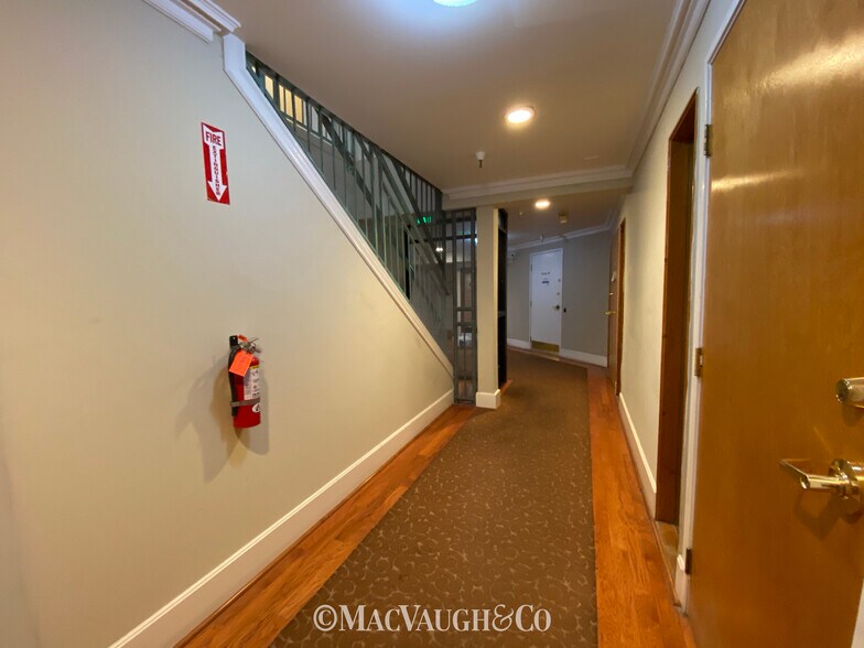 More Photos Of 35-45 N Arroyo Pky, Pasadena Office For Lease
