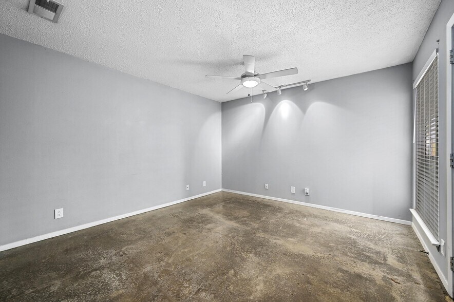 More Photos Of 3416 Willowrun Dr, Austin Apartments For Sale