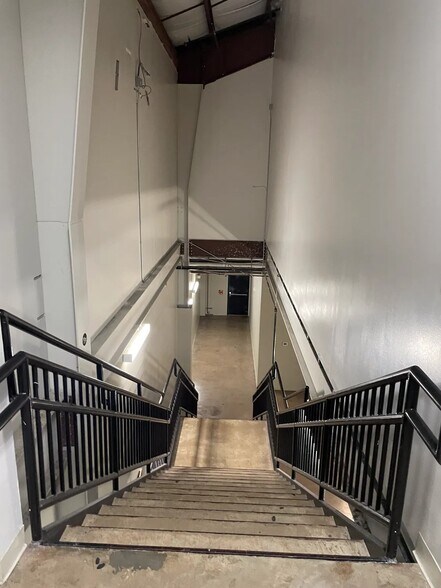 More Photos Of 166 N Loop 1604 E, San Antonio Storefront Retail Office For Sale