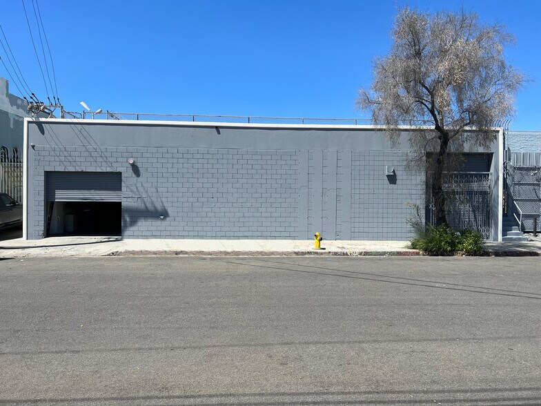 Primary Photo Of 1701 Trinity St, Los Angeles Warehouse For Lease