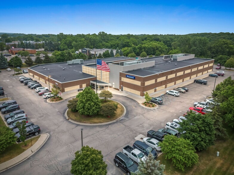 Primary Photo Of 1455 S Lapeer Rd, Lake Orion Hospital For Lease