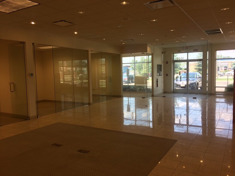 More Photos Of 1000-1050 Geneva Rd, Wheaton General Retail For Sale