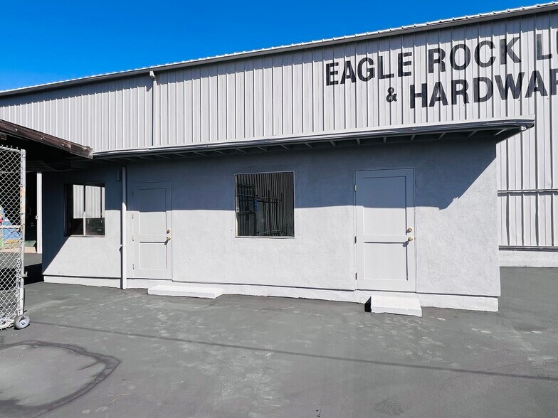 More Photos Of 2219 Fair Park Ave, Los Angeles Warehouse For Lease