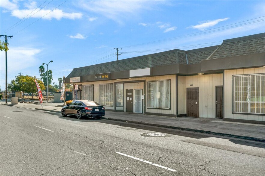 More Photos Of 3298 E McKinley Ave, Fresno Freestanding For Lease