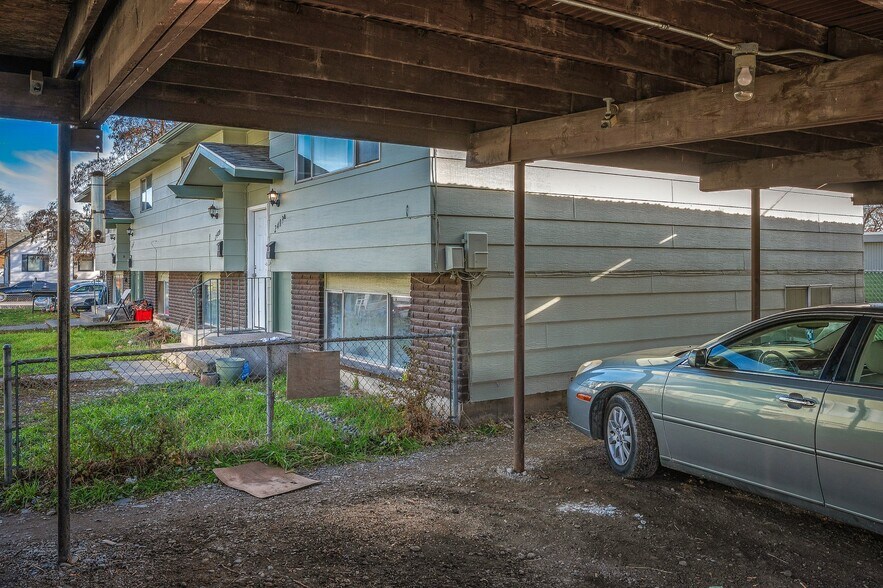 More Photos Of 2411 N Cincinnati St, Spokane Apartments For Sale