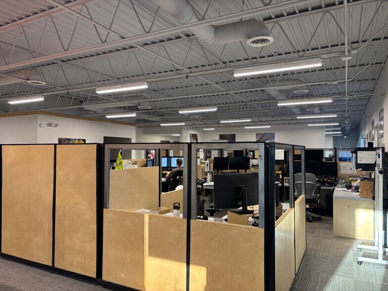 More Photos Of 8230-8238 Robinson St, Overland Park Office For Sale