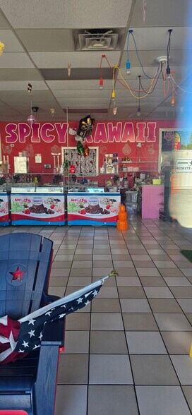 Primary Photo Of 17003 E US Highway 24, Independence General Retail For Lease