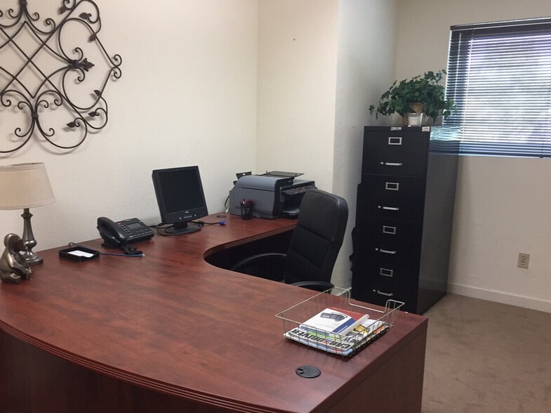 More Photos Of 2740 Fulton Ave, Sacramento Coworking Space