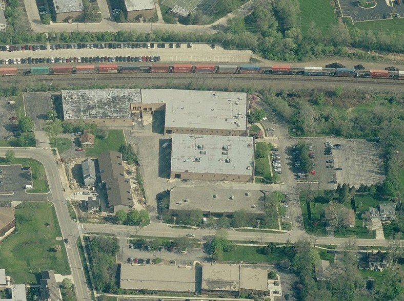 More Photos Of 4820-4826 Venture St, Lisle Service For Sale