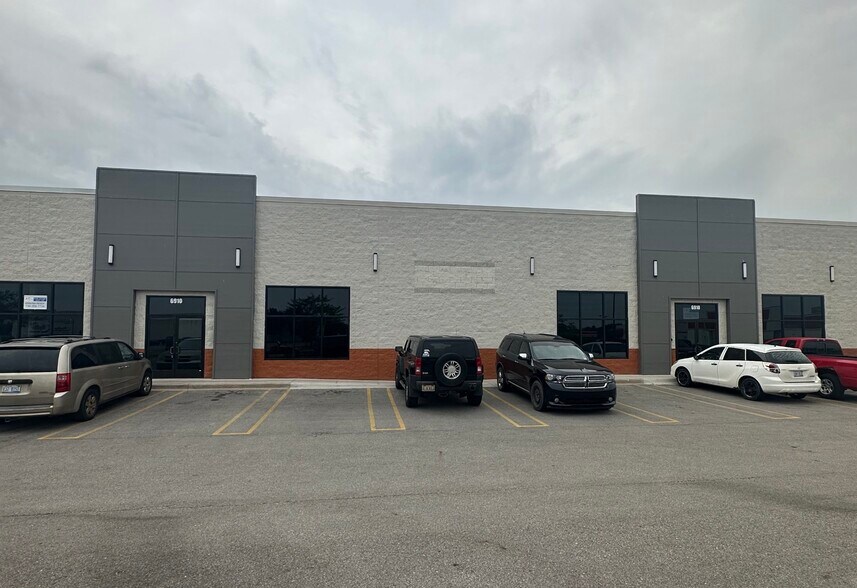 Primary Photo Of 6914 Eastman Ave, Midland Freestanding For Lease