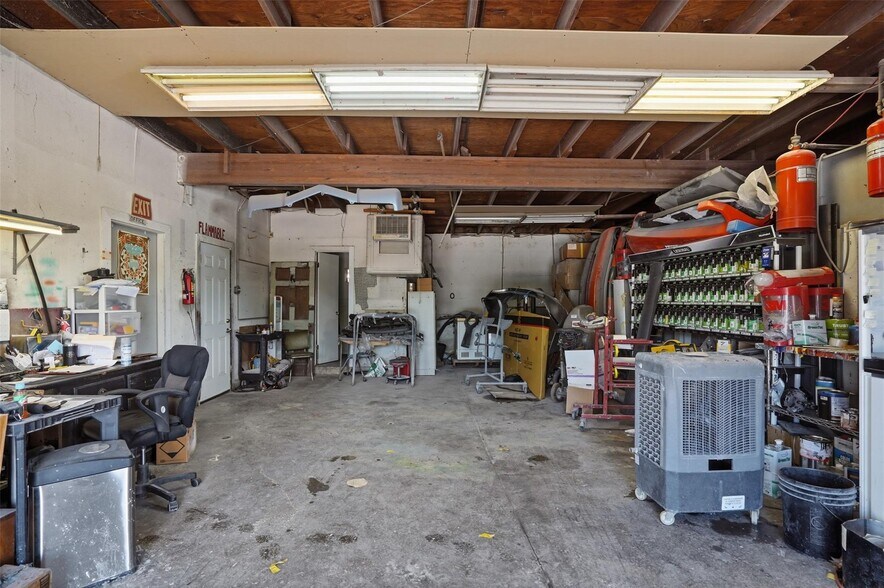 More Photos Of 5416 Jacksboro Hwy, Fort Worth Industrial For Sale