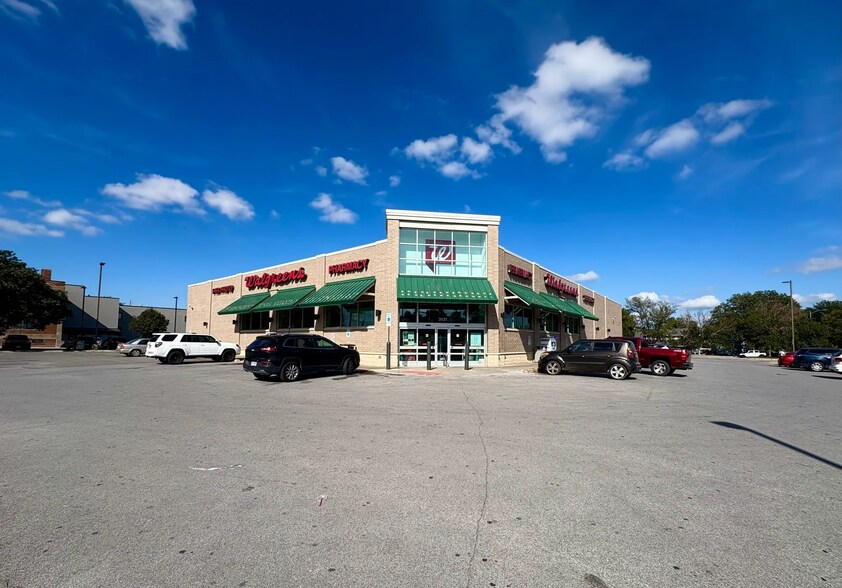 More Photos Of 3121 S 24th St, Omaha Drugstore For Lease