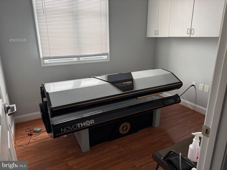 More Photos Of 225 Town Square Dr, Lusby Medical For Lease