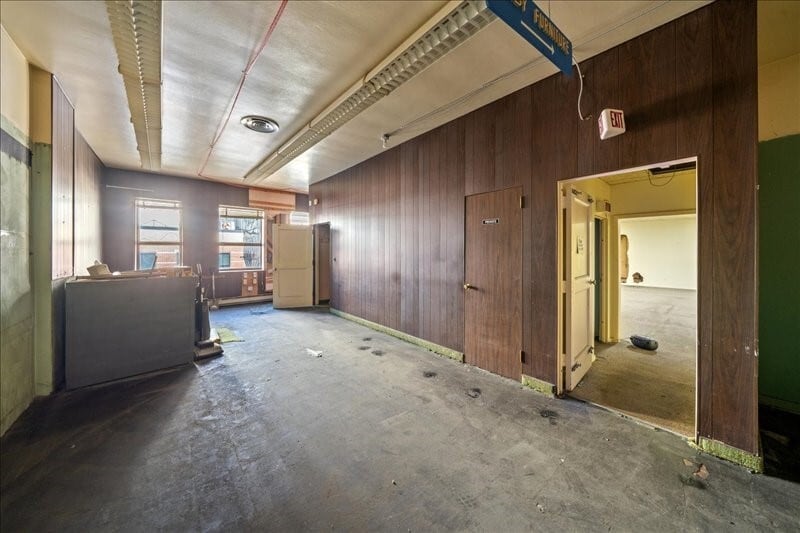 More Photos Of 41 Court St, Binghamton Storefront Retail Residential For Sale