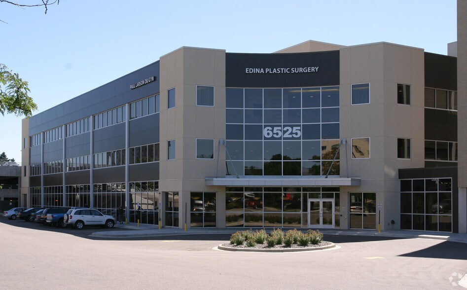 Primary Photo Of 6525 S France Ave, Edina Medical For Lease