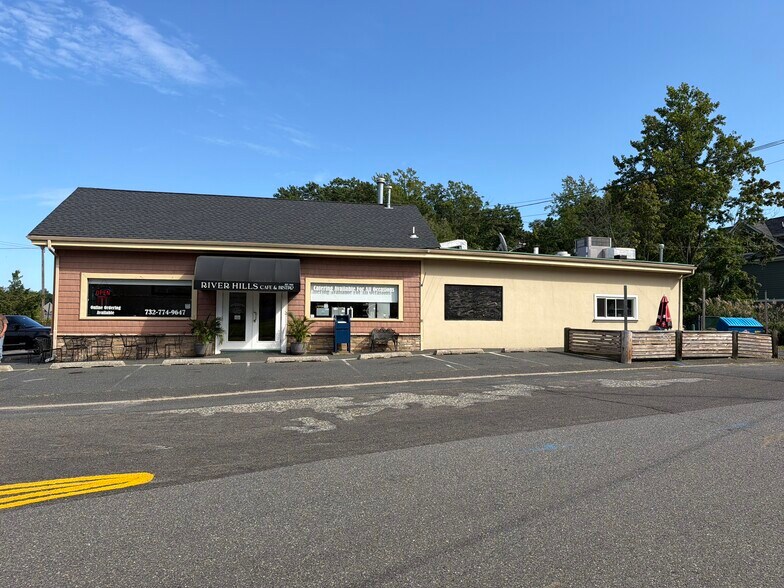 More Photos Of 1 S Riverside Dr, Neptune Convenience Store For Sale