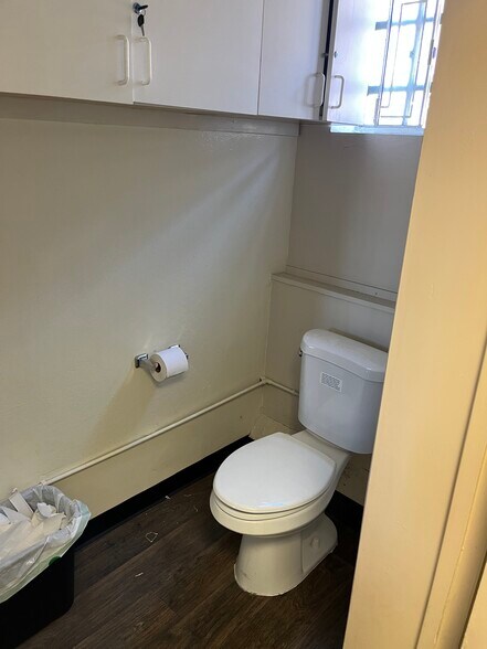 More Photos Of 990-998 Broadway St, Vallejo Office For Lease