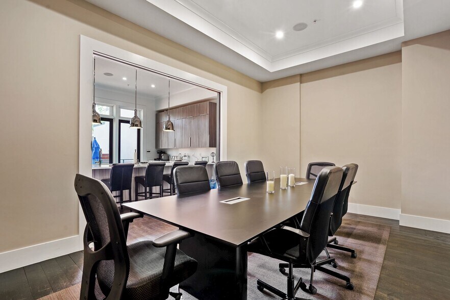 More Photos Of 513 C St NE, Washington Office Residential For Lease
