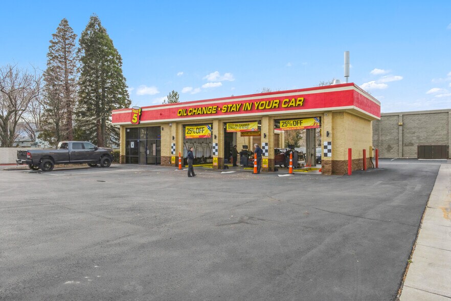 More Photos Of 651 N Mccarran Blvd, Sparks General Retail For Sale