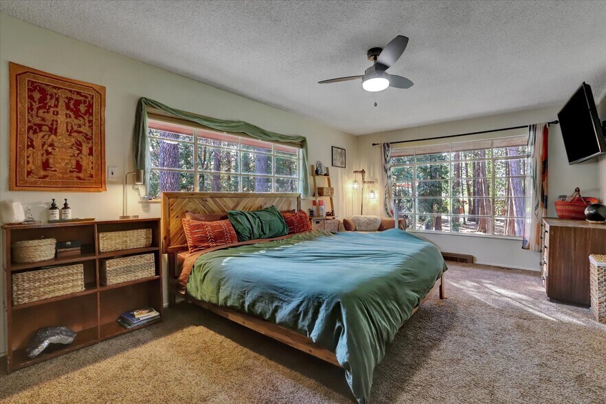 More Photos Of 14724 N Bloomfield Rd, Nevada City Flex For Sale