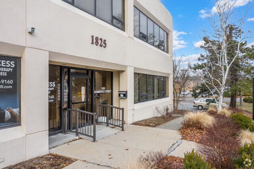 1825 Commerce St, Yorktown Heights, NY 10598 Medical Office For Lease