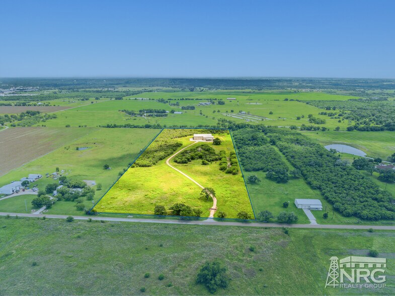 More Photos Of 851 Bordovsky Rd, La Grange Warehouse For Sale