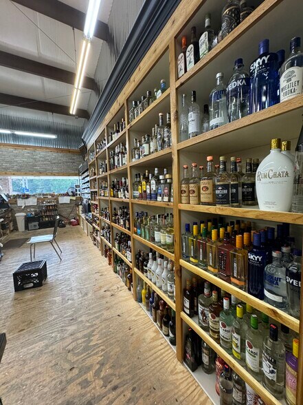 More Photos Of 9421 S Hwy 165, Woodworth Service Station For Sale