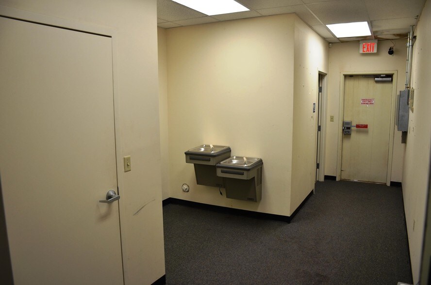 More Photos Of 417 Frankford Ave, Lubbock General Retail For Sale