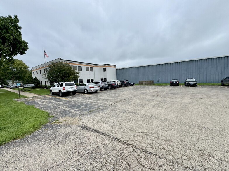 Primary Photo Of 127 N Walnut St, Lindenwood Industrial For Sale