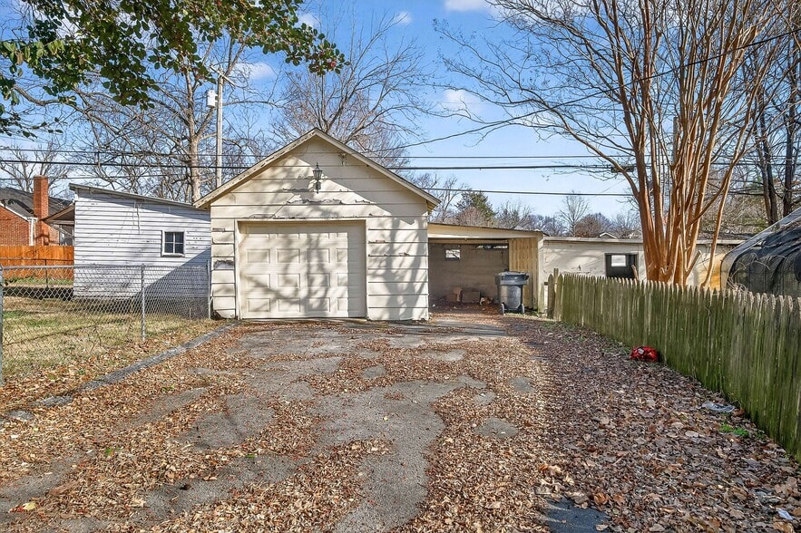More Photos Of 408 NE Atlantic St, Tullahoma Flex For Sale