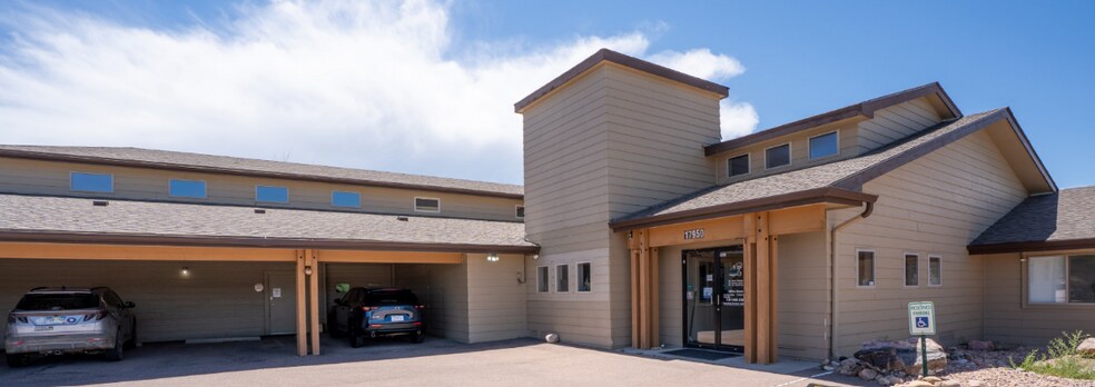 More Photos Of 17950 Veterinary Vw, Monument Veterinarian Kennel For Sale