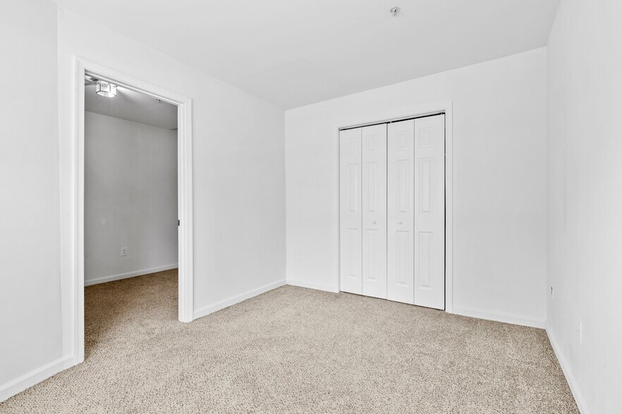 More Photos Of 437-445 Kenneth Sq, Baltimore Multifamily For Sale