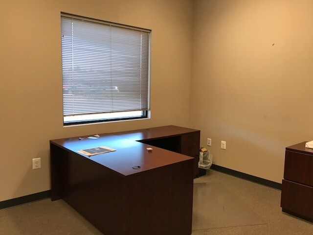 More Photos Of 4520 Plank Rd, Fredericksburg Medical For Lease