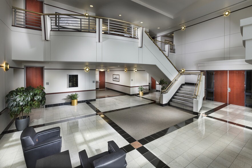 More Photos Of 7400 E Crestline Cir, Greenwood Village Office For Lease