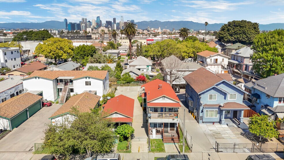 More Photos Of 139 E 36th Pl, Los Angeles Apartments For Sale