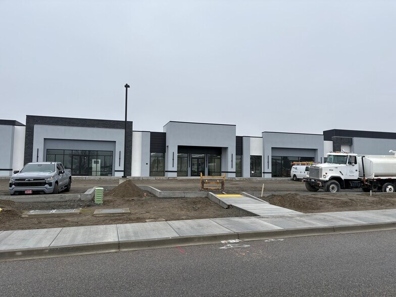 More Photos Of 9707 St Thomas dr, Pasco General Retail For Lease