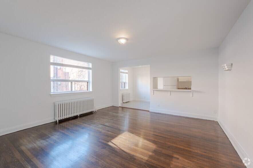 More Photos Of 1520-1524 Bathurst St, Toronto Apartments For Sale