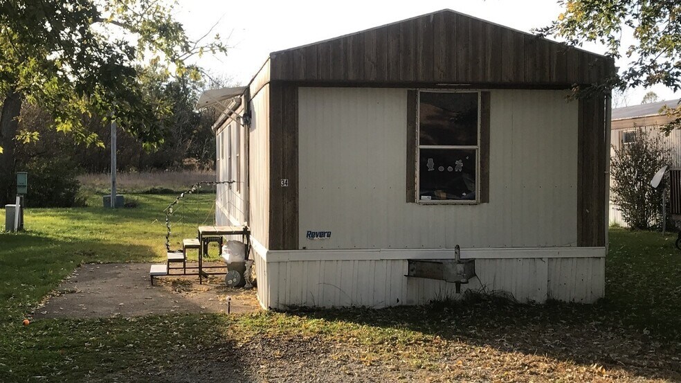 More Photos Of 10-38 Danville St, Westville Manufactured Housing Mobile Home Park For Sale