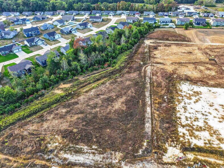 More Photos Of 1700 E Veterans Memorial Pky, Truesdale Land For Sale