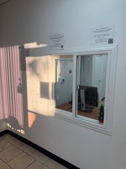More Photos Of 1620 S Hoover St, Los Angeles Storefront For Lease