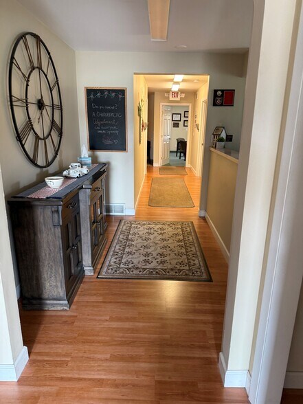 More Photos Of 7664 Broadview Rd, Parma General Retail For Sale