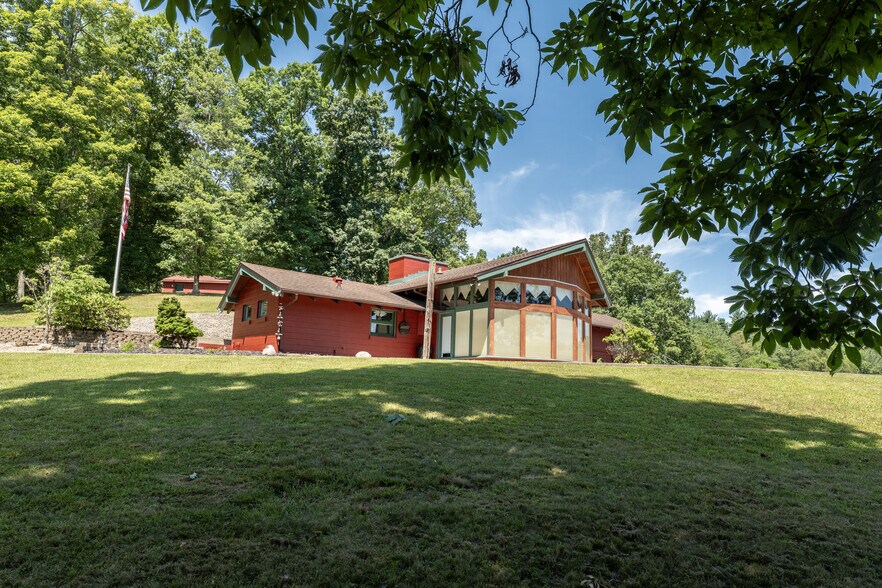 More Photos Of Gate Entrance Risner Rd, Jackson Lodge Meeting Hall For Sale