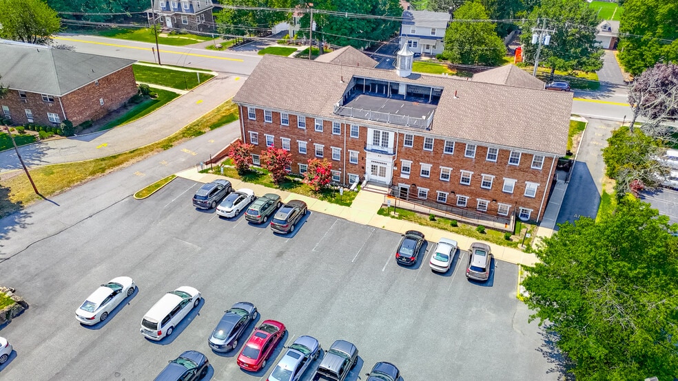 More Photos Of 50 S Franklin Tpke, Ramsey Medical For Lease